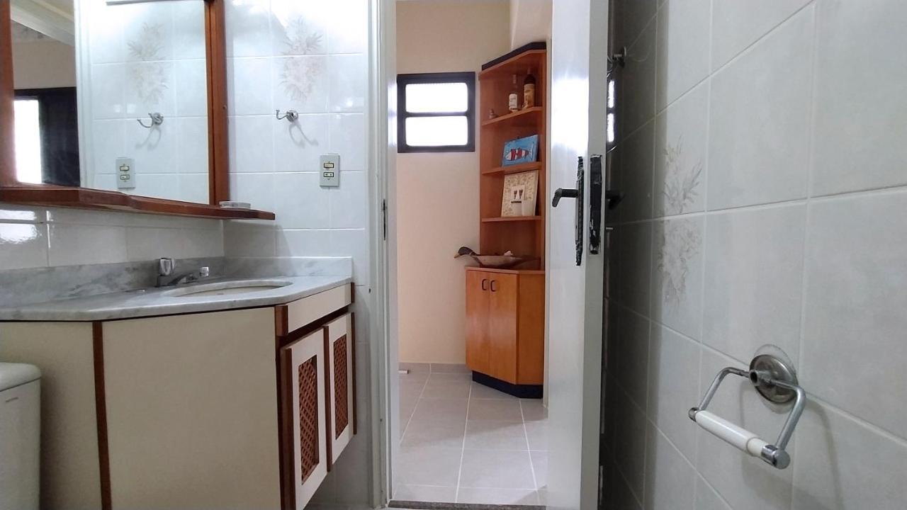 Apartamento No Condominio Wembley Tenis Ubatuba