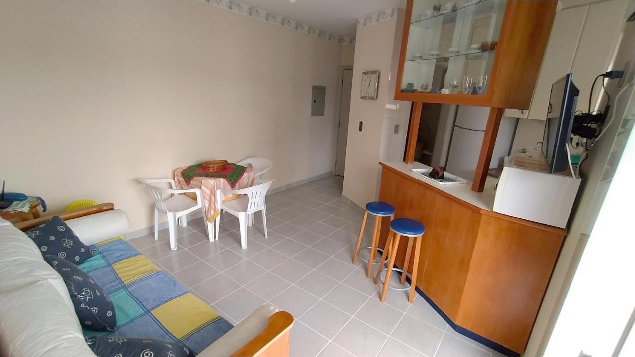 Apartamento No Condominio Wembley Tenis Ubatuba