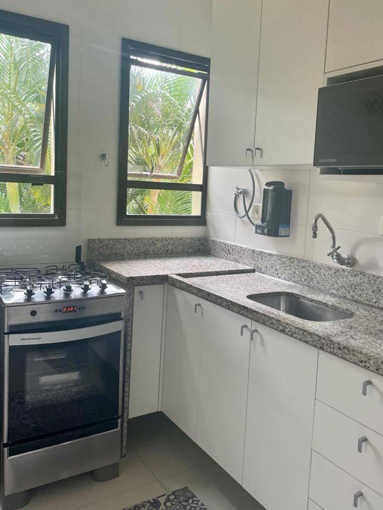 Apartamento Apartamento No Condominio Wembley Tenis Ubatuba